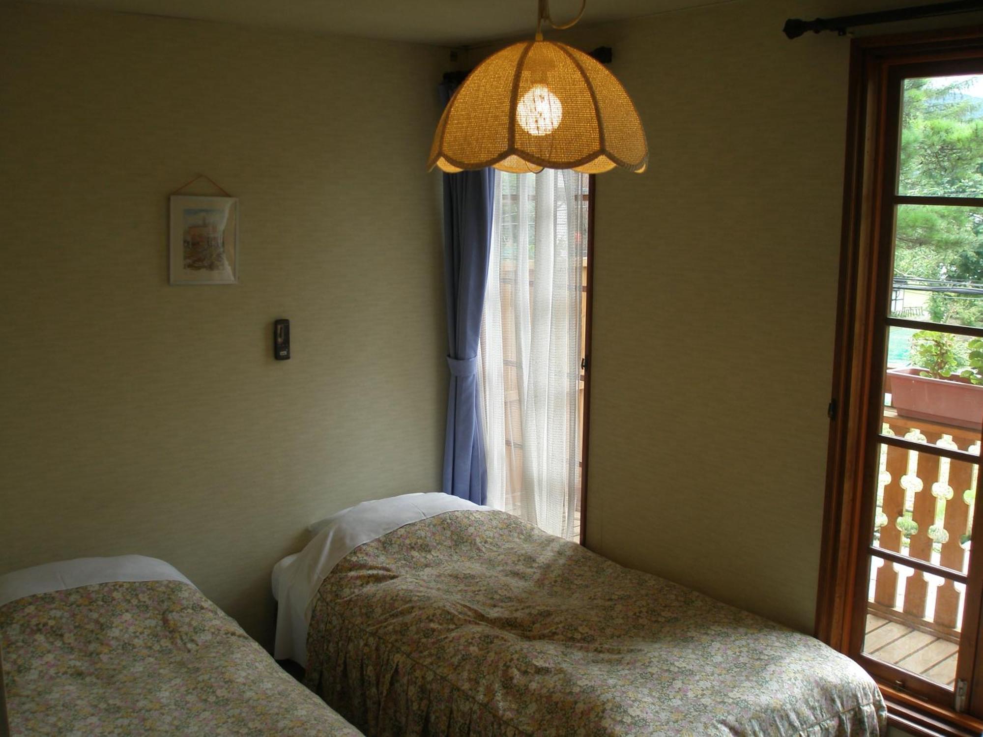 Alpine Wind Bed & Breakfast Hakuba Dış mekan fotoğraf