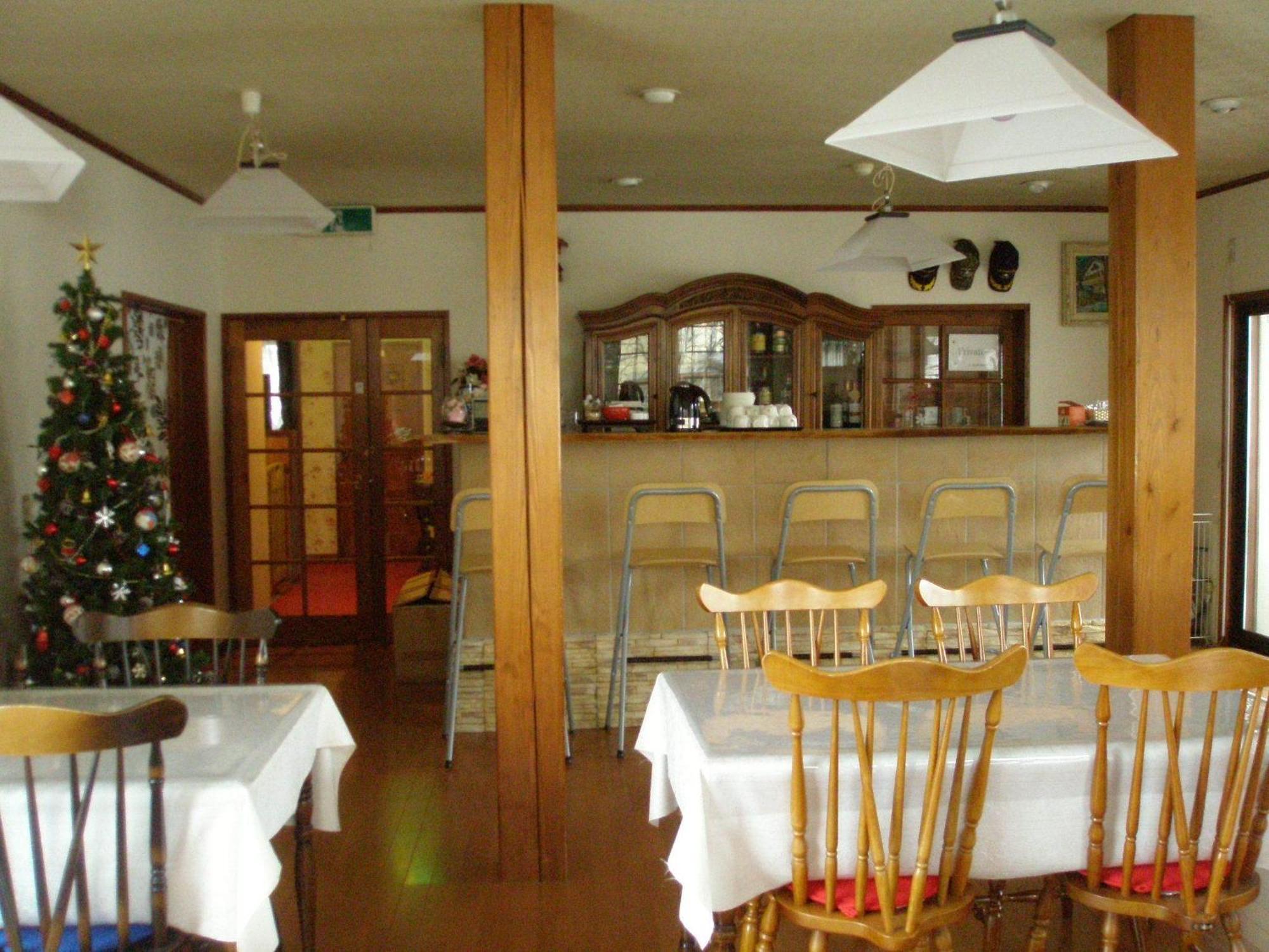 Alpine Wind Bed & Breakfast Hakuba Dış mekan fotoğraf