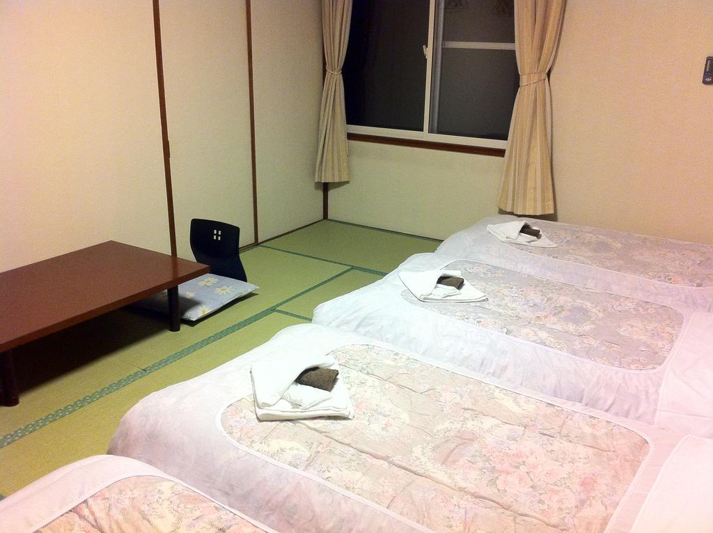 Alpine Wind Bed & Breakfast Hakuba Dış mekan fotoğraf