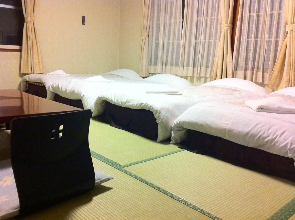 Alpine Wind Bed & Breakfast Hakuba Dış mekan fotoğraf