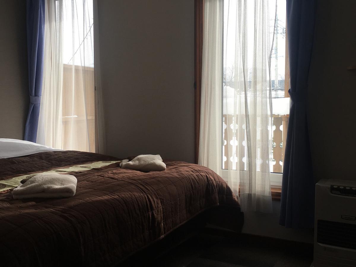 Alpine Wind Bed & Breakfast Hakuba Dış mekan fotoğraf