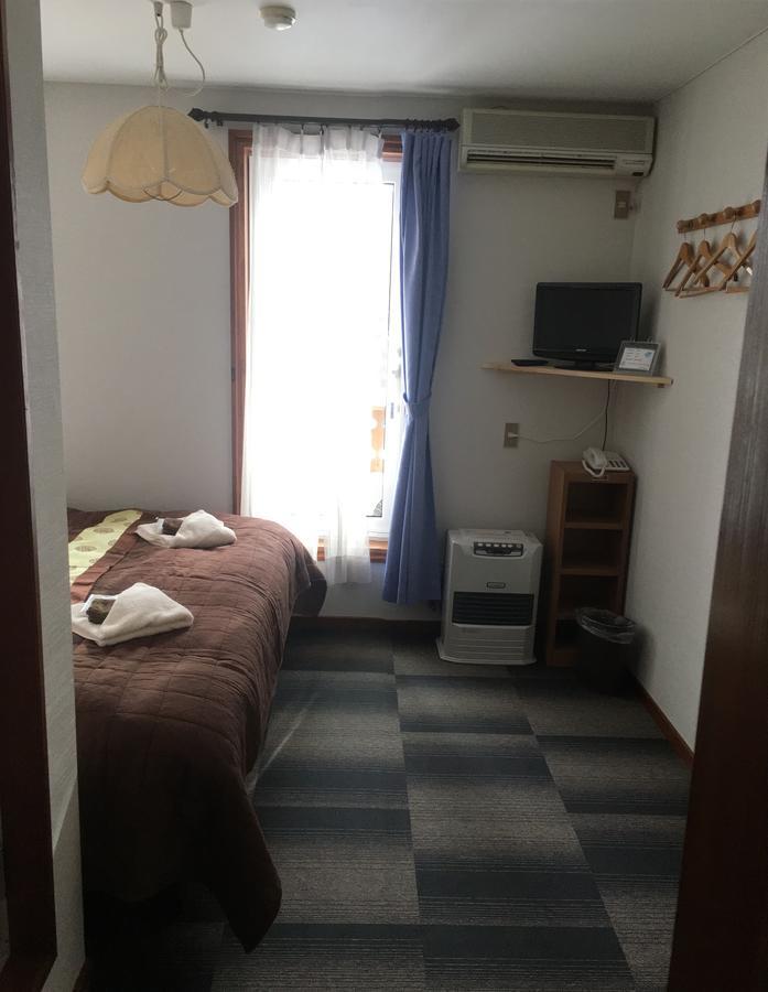 Alpine Wind Bed & Breakfast Hakuba Dış mekan fotoğraf